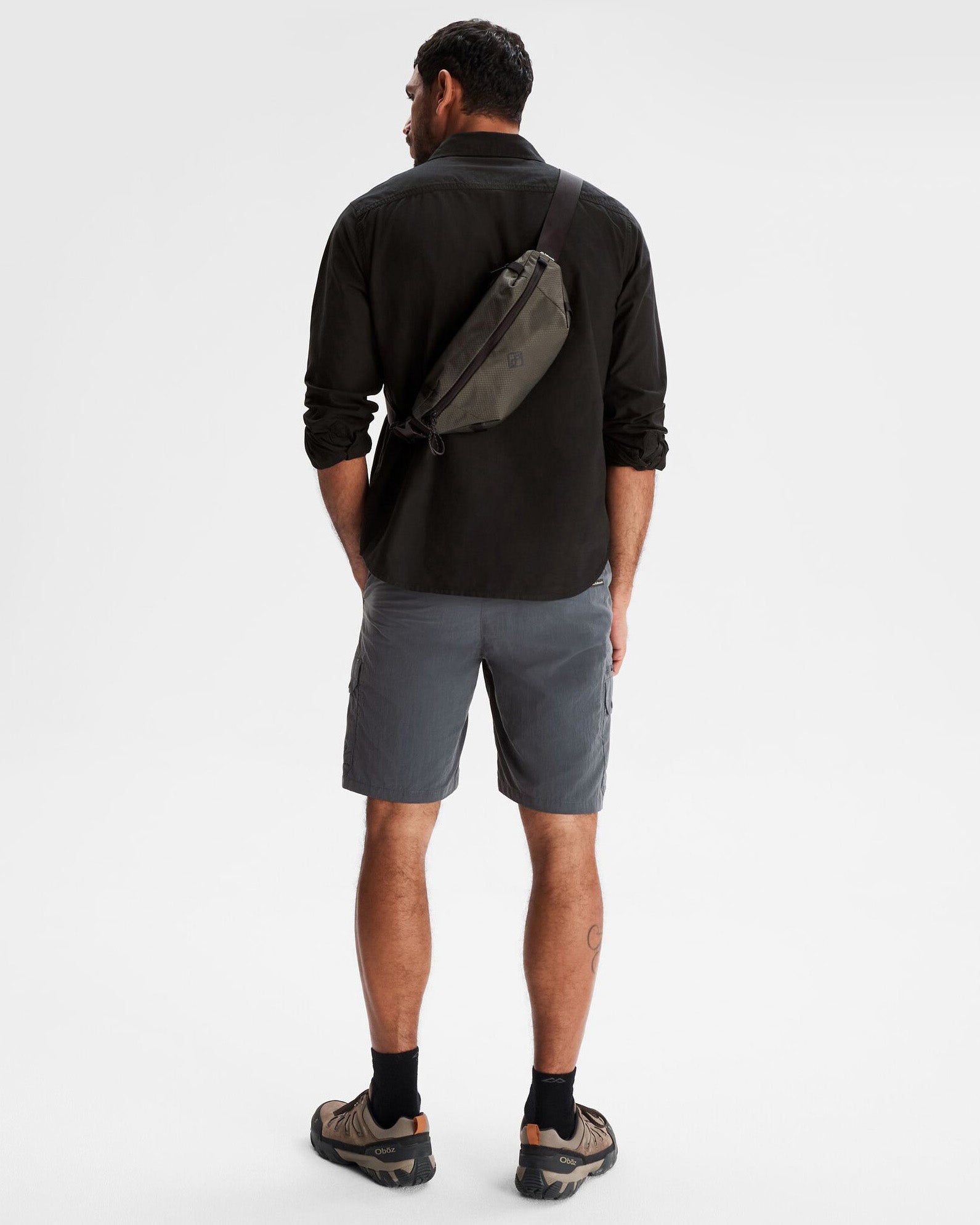 b1171_586_valorous_cross_body_b_1743632109000