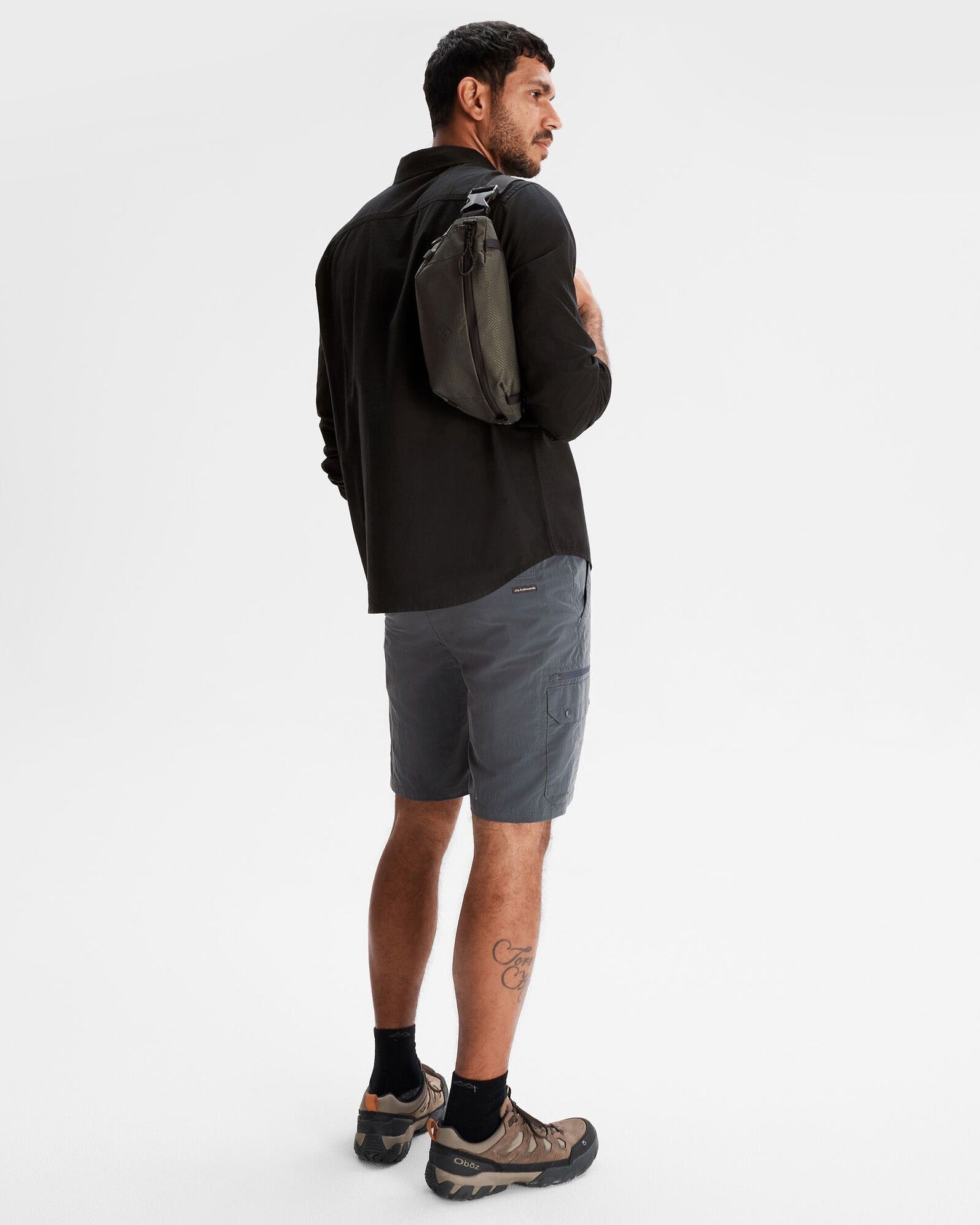 b1171_586_valorous_cross_body_d_1743632110000